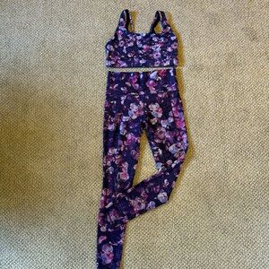 Athleta Salutation Stash Pocket tights with matching bra